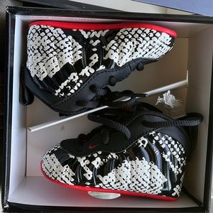 Baby shoes 2C